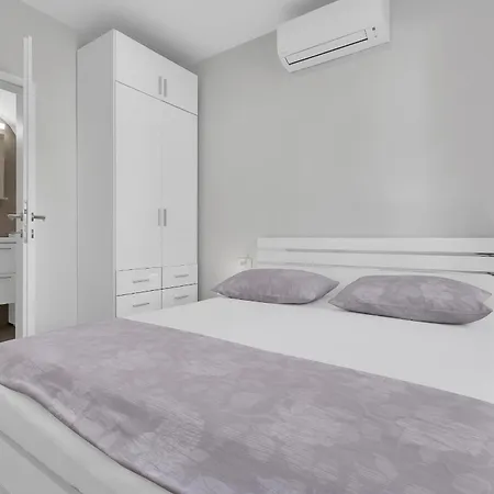 City Center Apartment Dvor Kalalarga Makarska Exterior foto