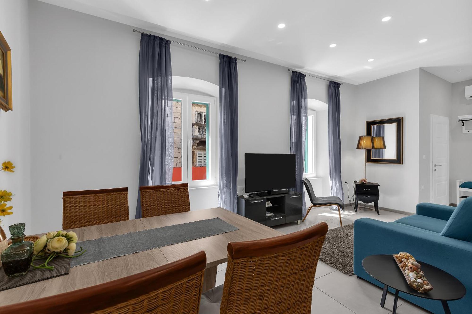 Center Dvor Kalalarga Apartment Makarska